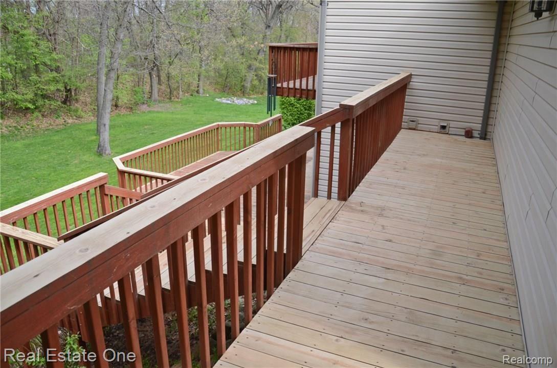 9537 Klais Road Clarkston, MI 48348 - Photo 23 of 24 Deck Levels.jpg