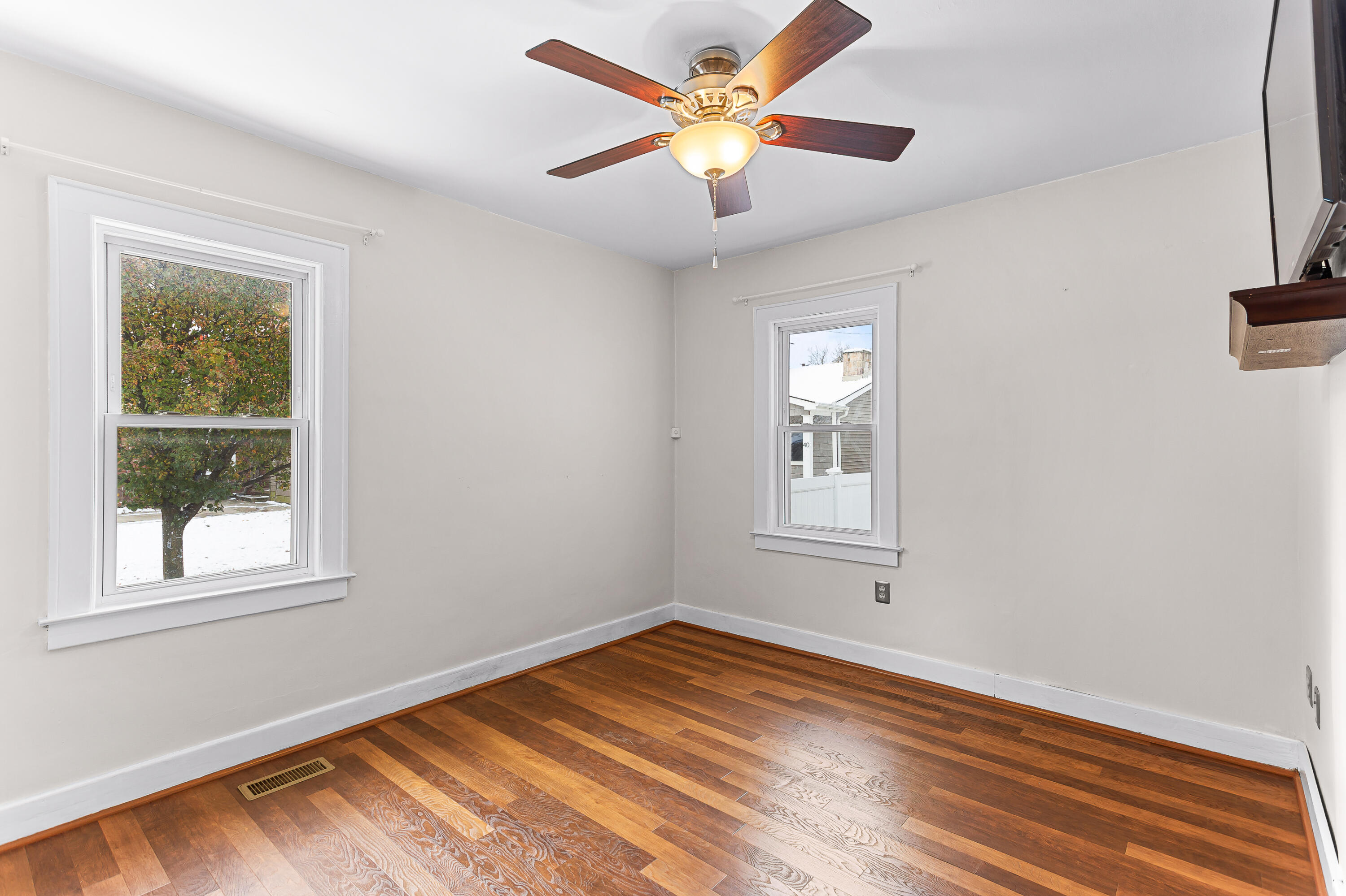 38 Riverside Drive Mount Clemens, MI 48043 - Photo 28 of 45 IMG_8235