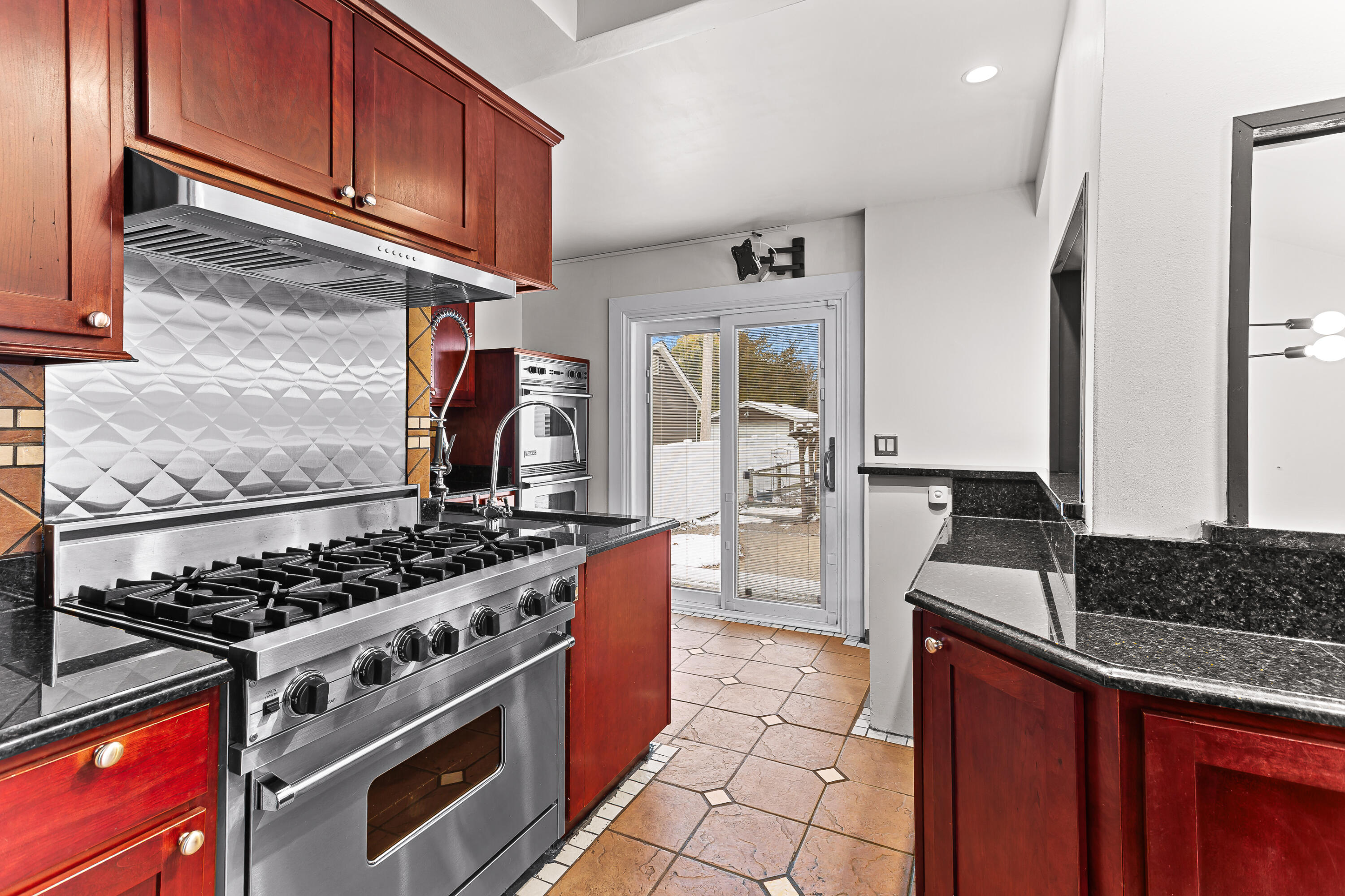 38 Riverside Drive Mount Clemens, MI 48043 - Photo 31 of 45 IMG_8244