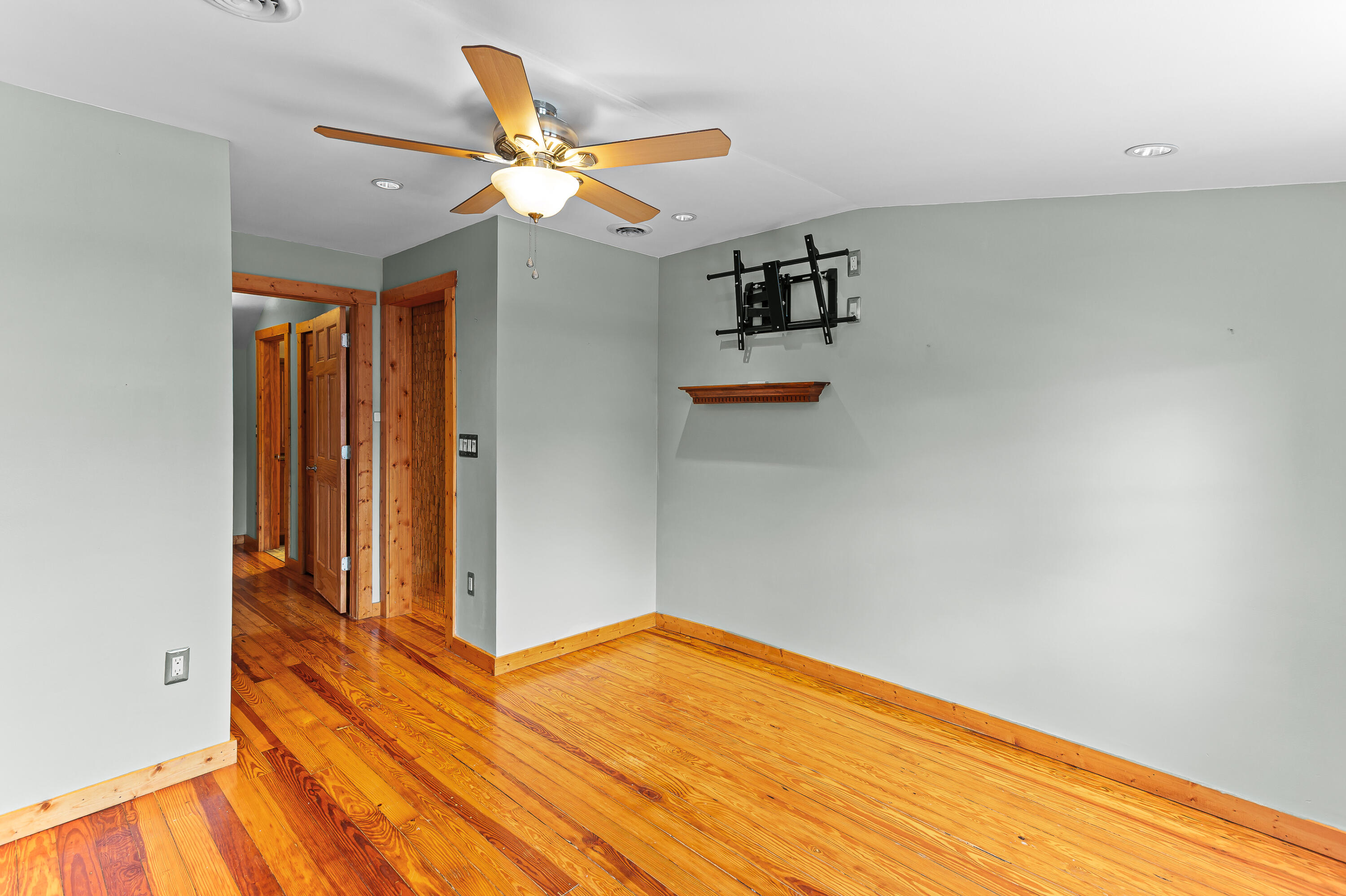 38 Riverside Drive Mount Clemens, MI 48043 - Photo 37 of 45 IMG_8262