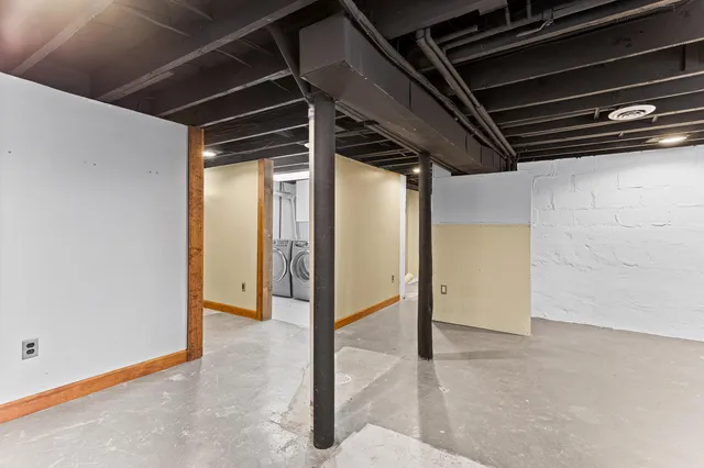 $300,000 | 38 Riverside Drive, Mount Clemens, MI 48043