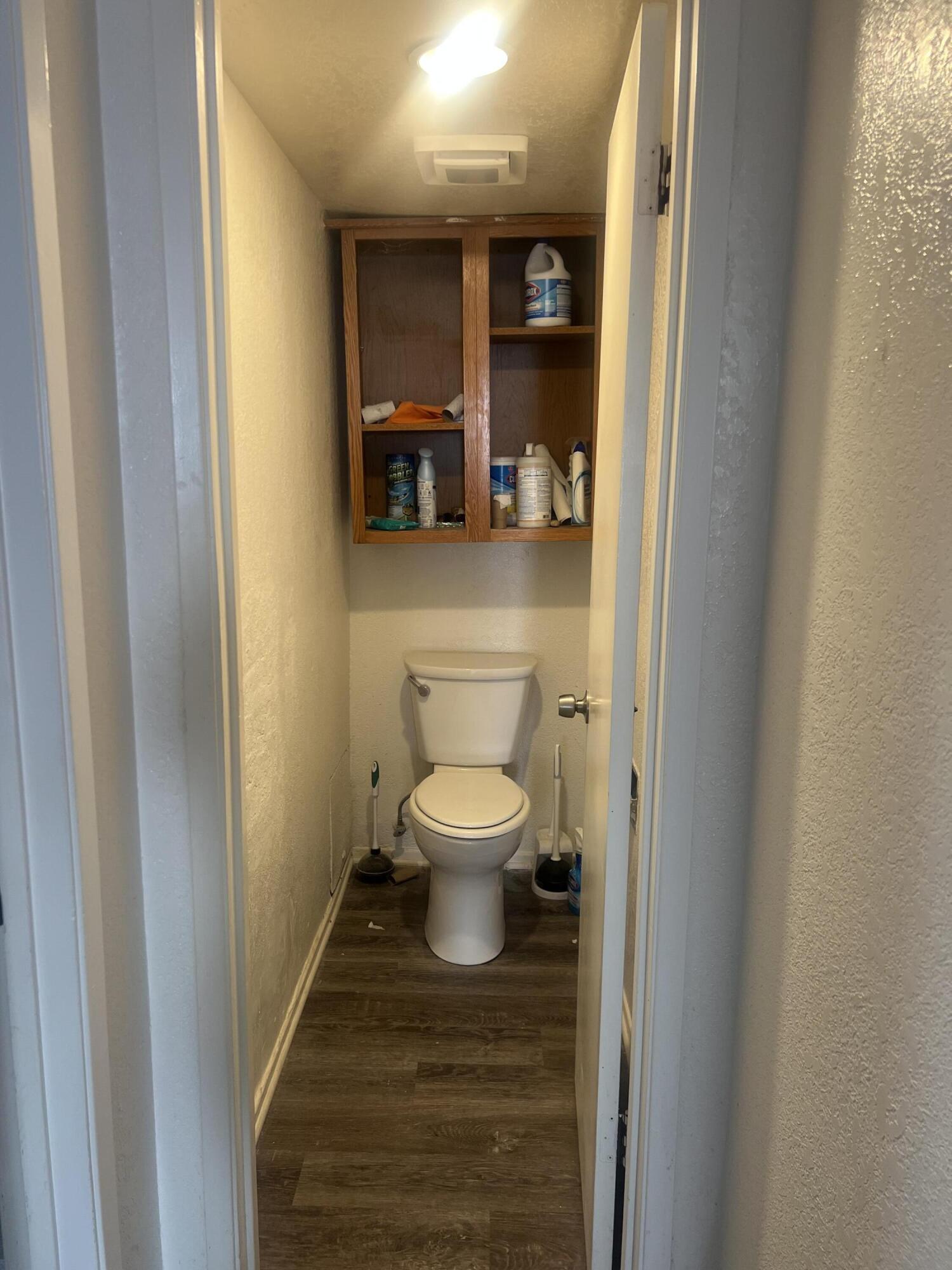 6714 Pasado Road Goleta, CA 93117 - Photo 22 of 35 Pasado Bath Closet