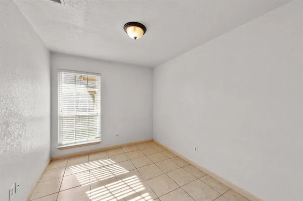 $1,800 | 8510 Gatlinburg Drive, Fort Worth, TX 76123