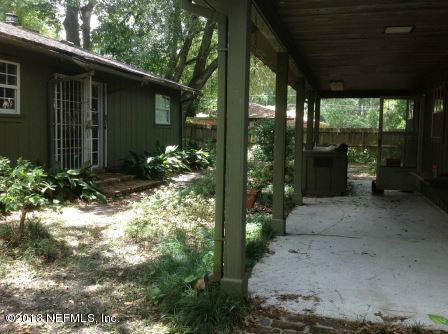 2715 Orange Picker Road Jacksonville, FL 32223 - Photo 20 of 22 Porch between house and garage