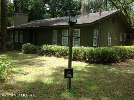 2715 Orange Picker Road Jacksonville, FL 32223 - Photo 2 of 22 Adorable house in the woods!