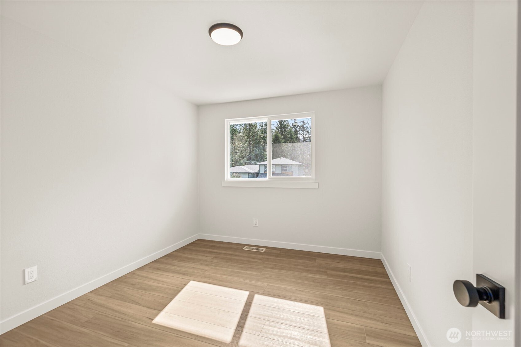 2214 Southeast 21st Street Renton, WA 98055 - Photo 16 of 40