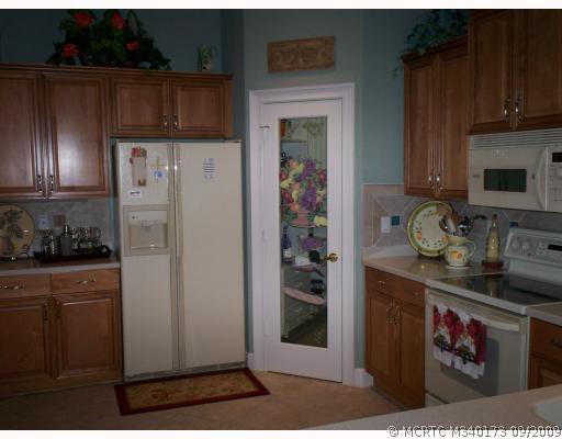 1173 Southwest Blue Stem Way Stuart, FL 34997 - Photo 6 of 8 Kitchen.