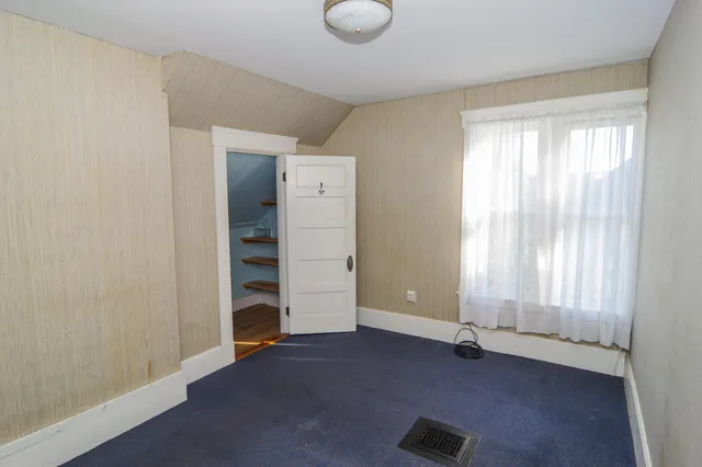 $135,000 | 14 School Street, Dexter, ME 04930