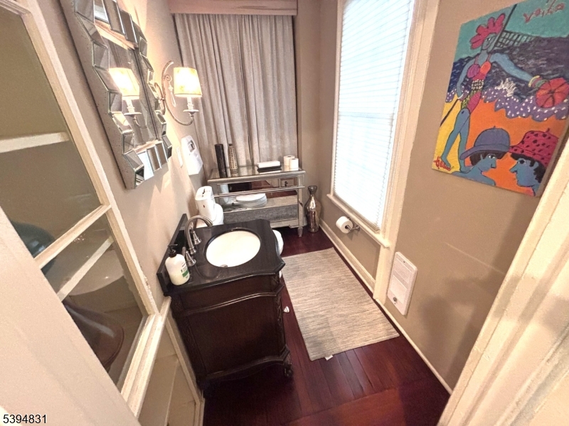 4 Perry Street Morristown, NJ 07960 - Photo 20 of 39
