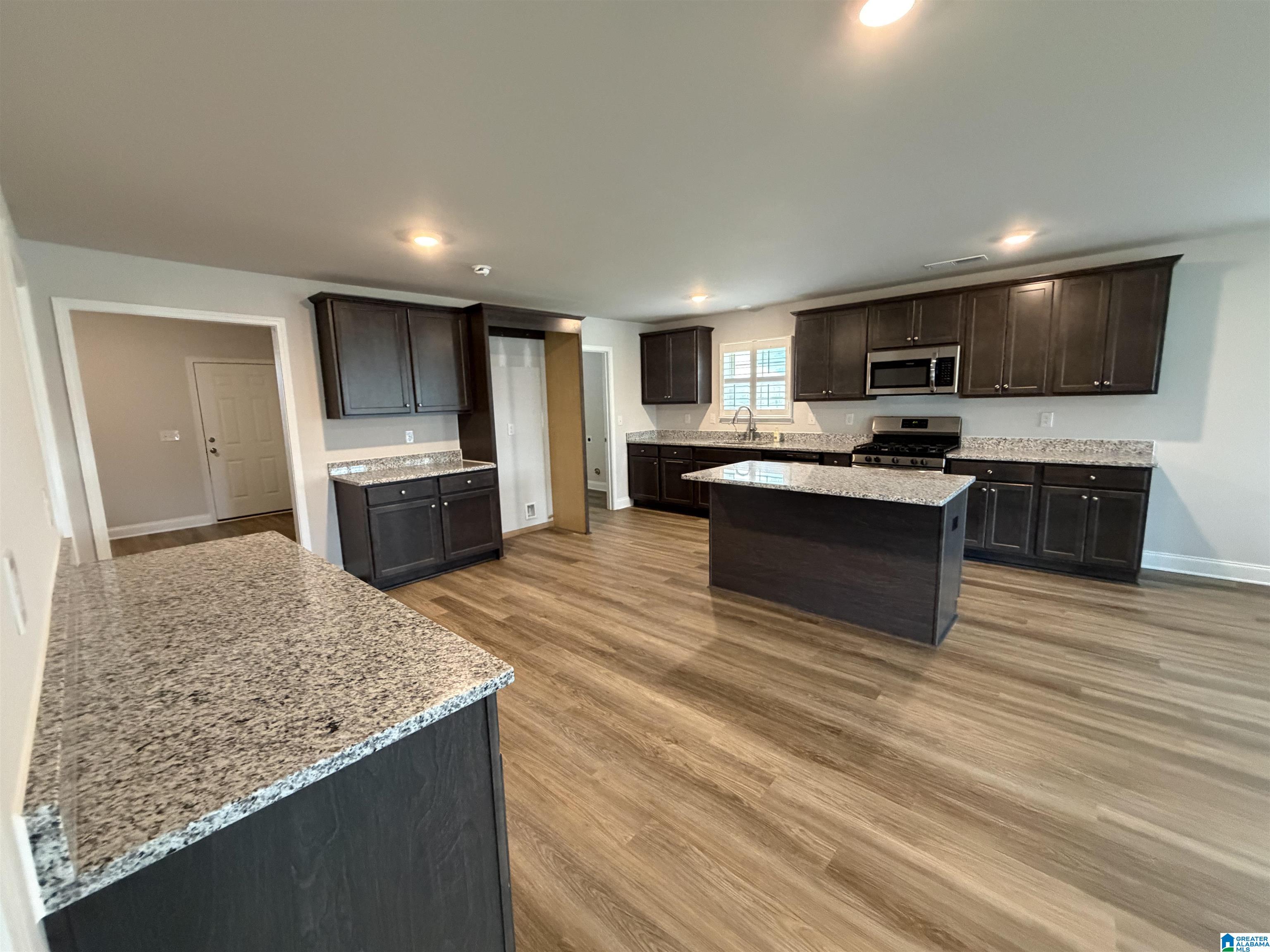 301 Tupelo Trail Alabaster, AL 35007 - Photo 13 of 46