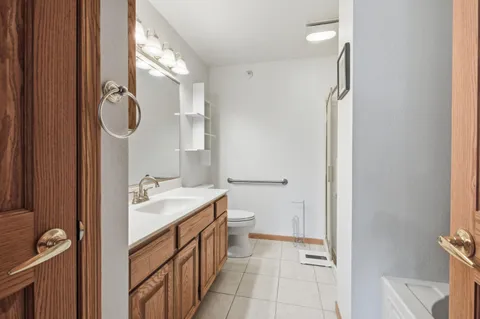 $300,000 | 207 Oconomowoc Parkway, Oconomowoc, WI 53066