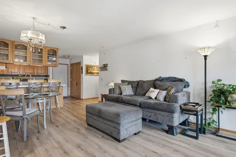 $300,000 | 207 Oconomowoc Parkway, Oconomowoc, WI 53066