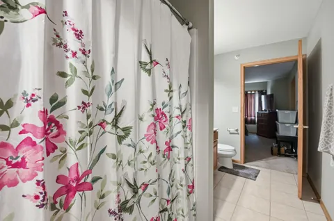 $300,000 | 207 Oconomowoc Parkway, Oconomowoc, WI 53066