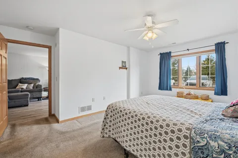 $300,000 | 207 Oconomowoc Parkway, Oconomowoc, WI 53066