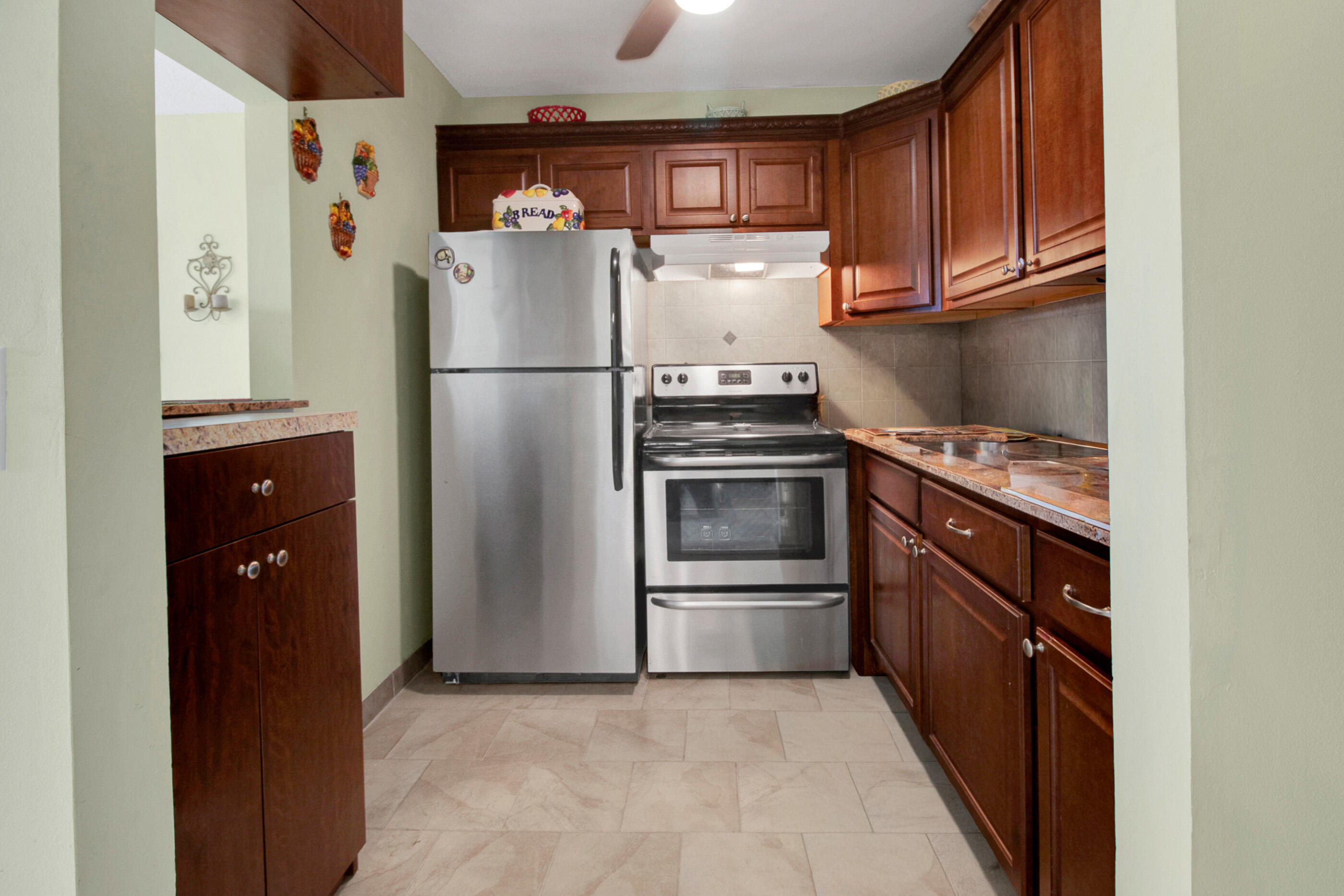 412 Brighton J Boca Raton, FL 33434 - Photo 1 of 48 IMG_6050
