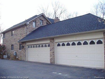 20550 Beck Road Northville, MI 48167 - Photo 3 of 24 Beck, Right Side II