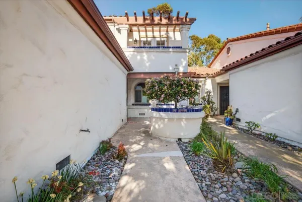 $5,750 | 12242 Paseo Lucido, Unit B, San Diego, CA 92128