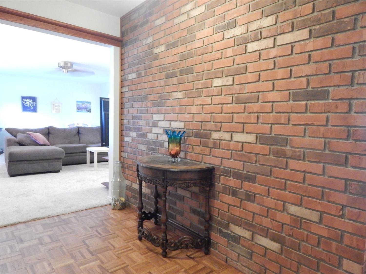 413 Riddle Road Cincinnati, OH 45231 - Photo 2 of 15 Gallery Image 2