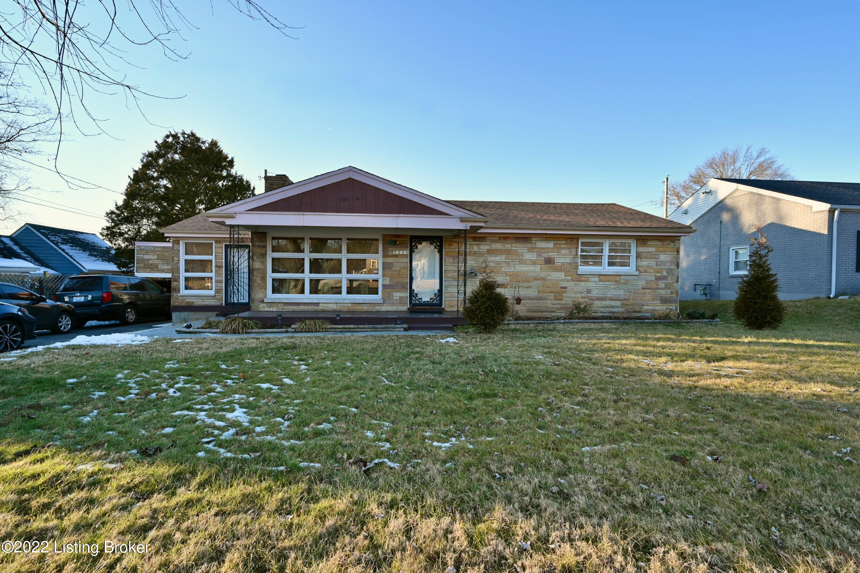 7114 Manslick Road Louisville, KY 40214 - Photo 4 of 37 DSC_0165