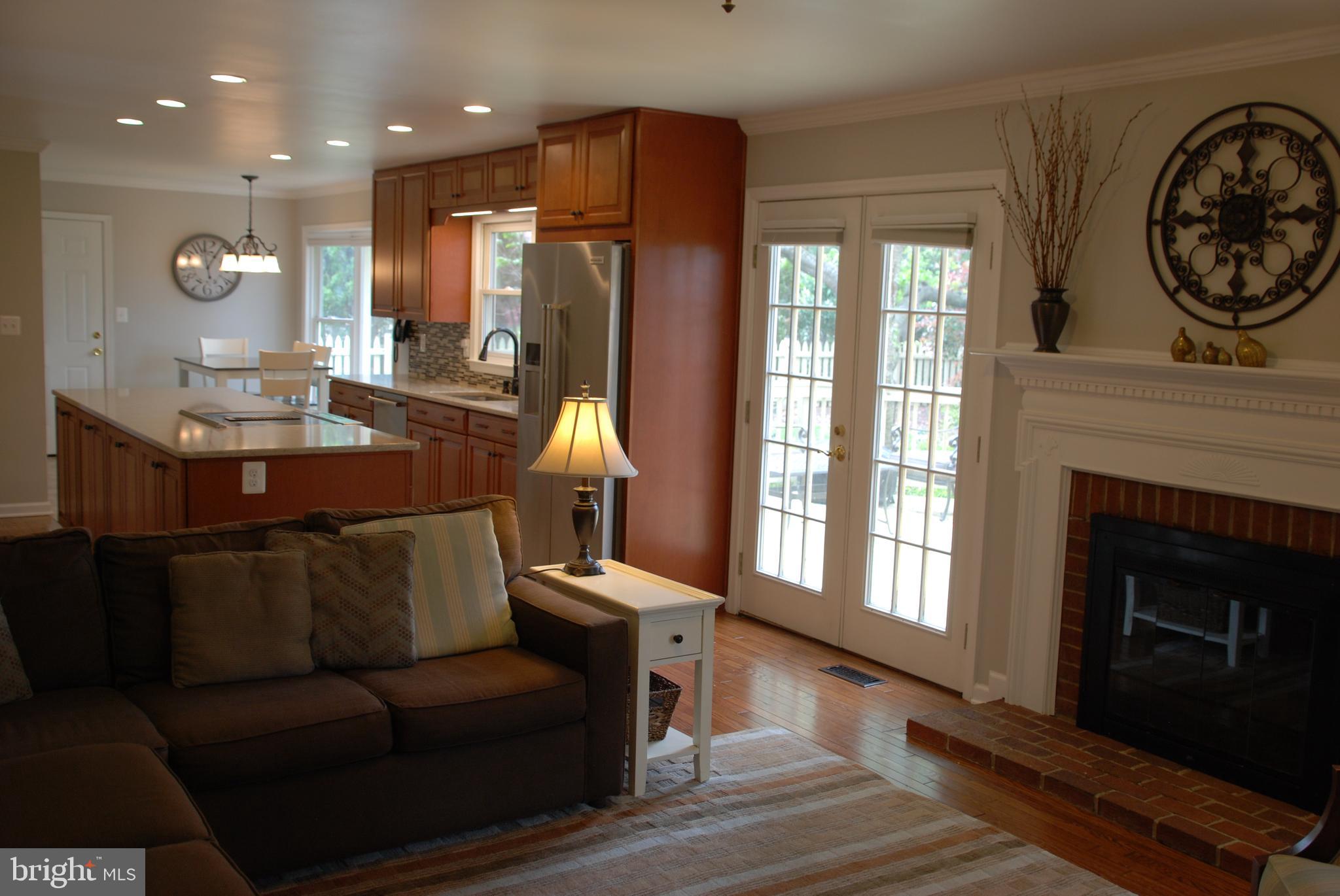 6108 Eagle Landing Road Burke, VA 22015 - Photo 16 of 52 FR with WB Fireplace is open to the Kitchen.