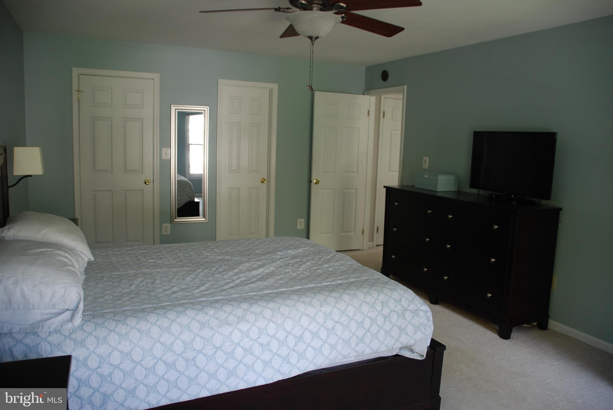 6108 Eagle Landing Road Burke, VA 22015 - Photo 23 of 52 MBR w/ceiling fan and tons of wall space .