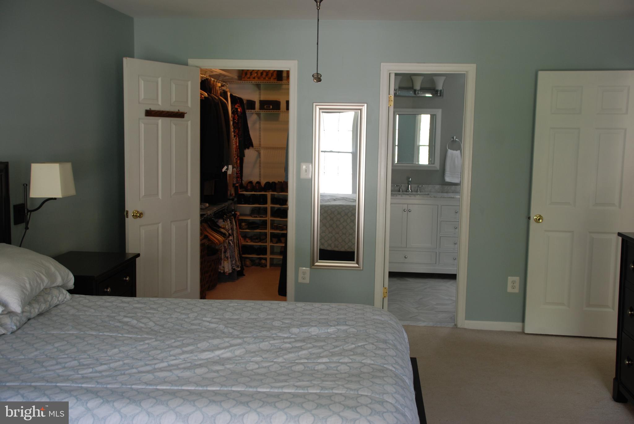 6108 Eagle Landing Road Burke, VA 22015 - Photo 26 of 52 Master w/walk-in-closet & updated ensuite bath.
