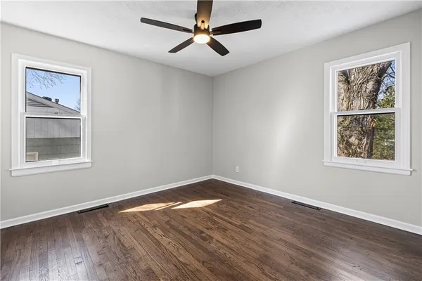 $214,950 | 6810 Fairlane Drive, Kansas City, MO 64134