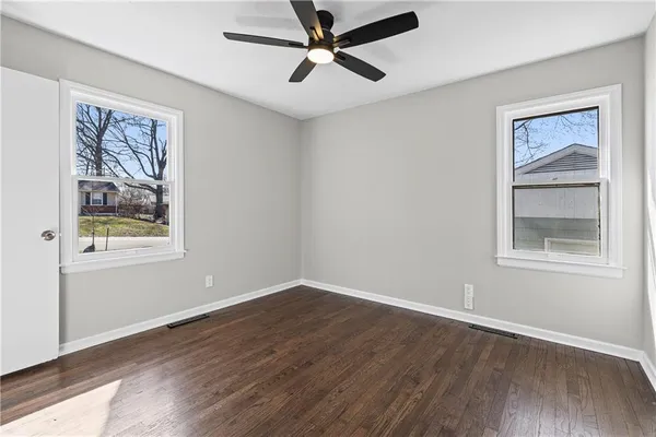 $214,950 | 6810 Fairlane Drive, Kansas City, MO 64134