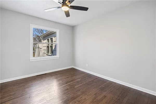 $214,950 | 6810 Fairlane Drive, Kansas City, MO 64134