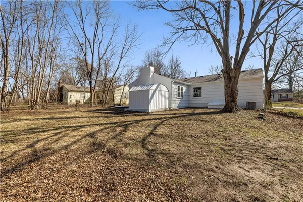 $214,950 | 6810 Fairlane Drive, Kansas City, MO 64134
