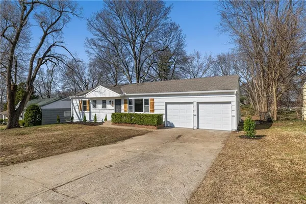 $214,950 | 6810 Fairlane Drive, Kansas City, MO 64134