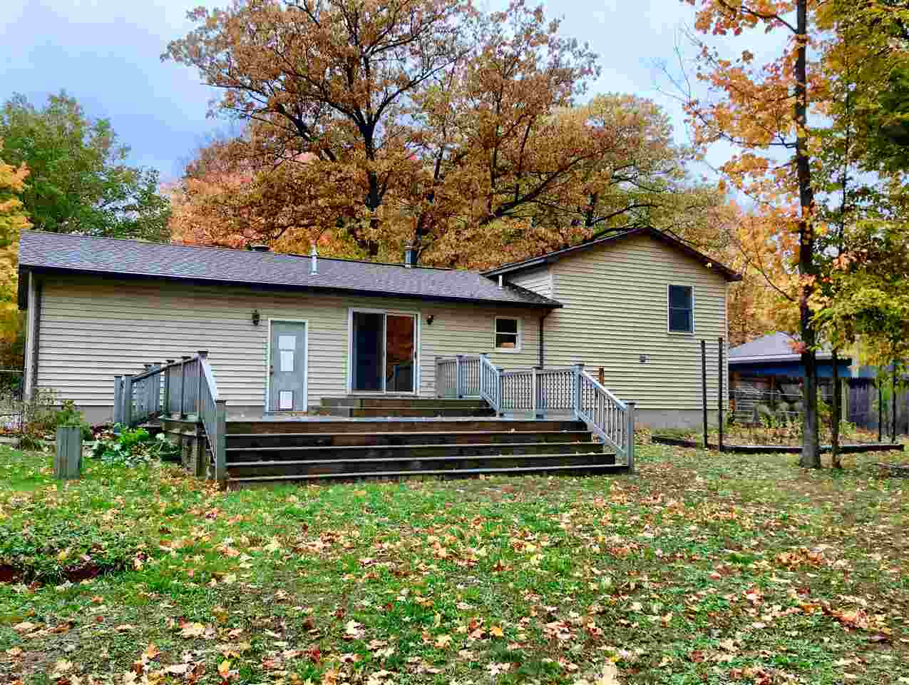 1971 Lardie Road Traverse City, MI 49696 - Photo 31 of 40 1881116-30.JPG