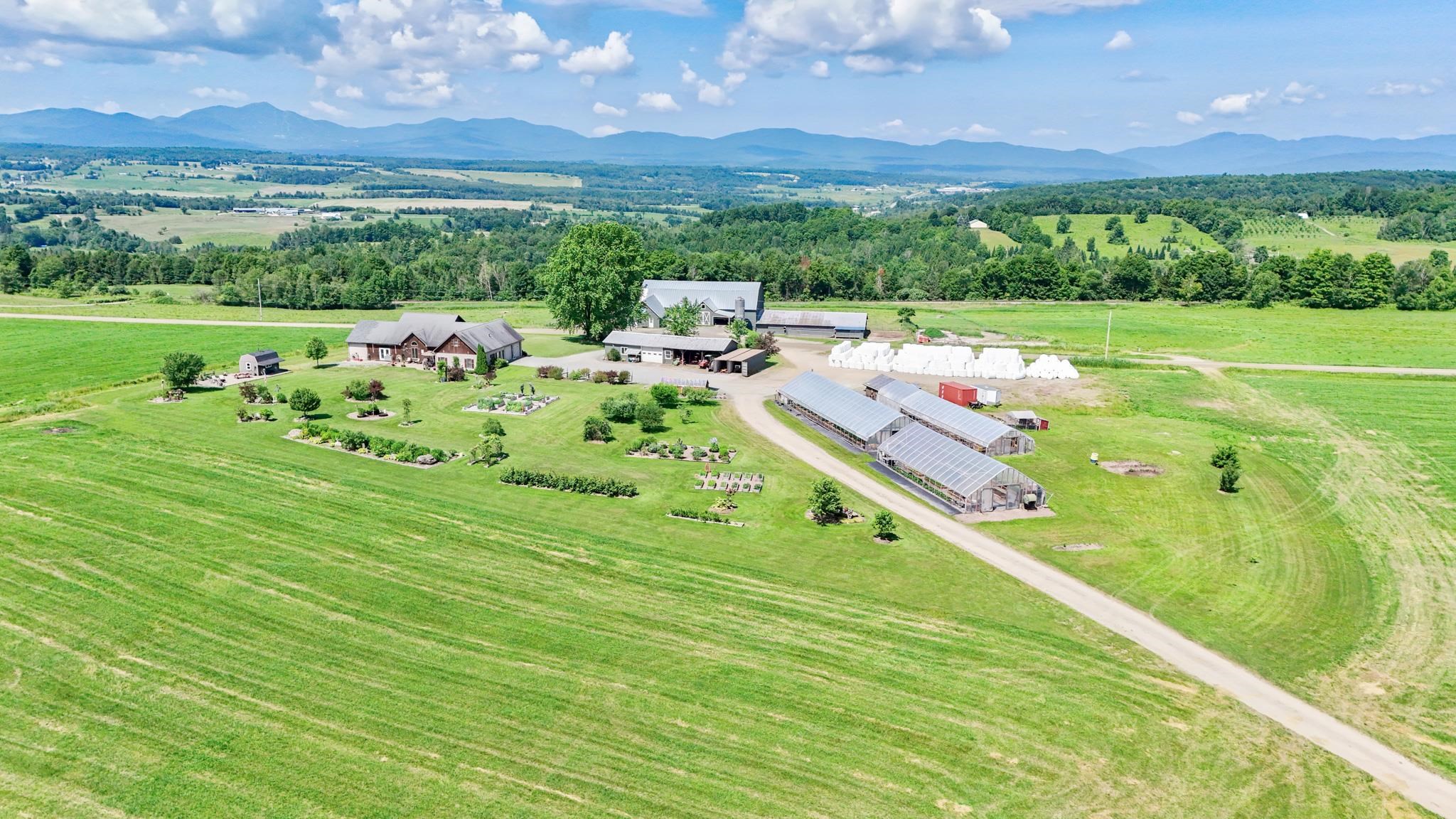 918 Armstrong Road Newport Town, VT 05857 - Photo 4 of 60