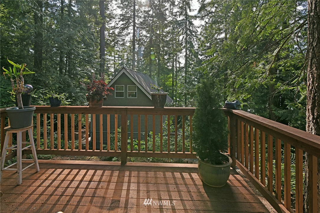 8478 Hansen Road Northeast Bainbridge Island, WA 98110 - Photo 22 of 24 Gallery Image 22