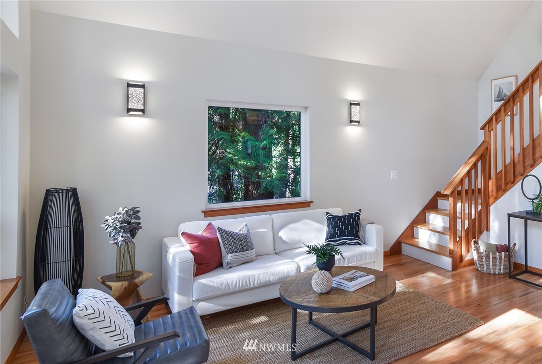8478 Hansen Road Northeast Bainbridge Island, WA 98110 - Photo 8 of 24 Gallery Image 8