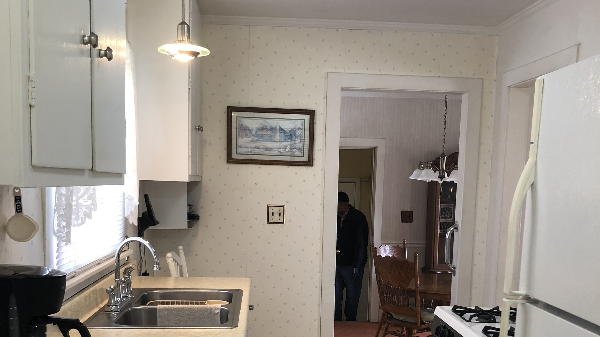 19020 Springfield Avenue Flossmoor, IL 60422 - Photo 8 of 25 a bathroom with a sink a mirror and shower