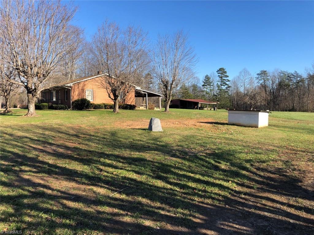 833 Red Brush Road Mount Airy, NC 27030 - Photo 12 of 47 Gallery Image 12