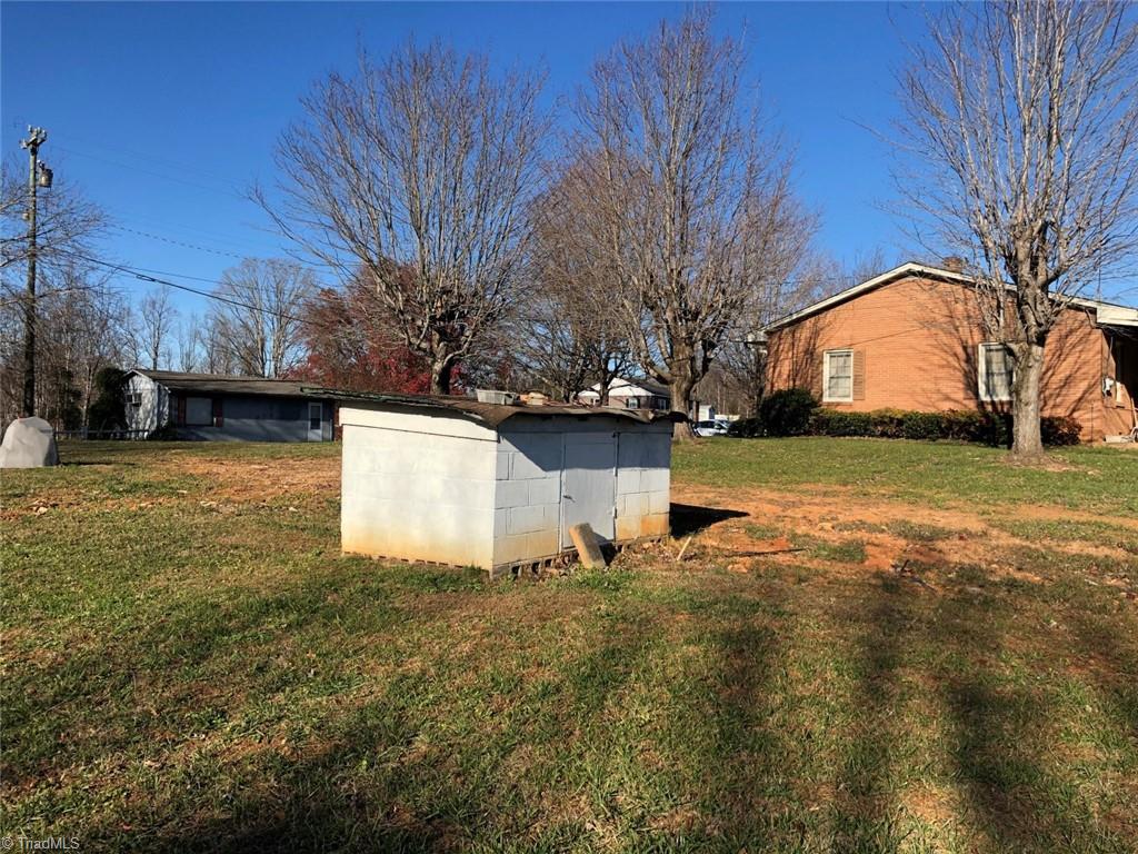 833 Red Brush Road Mount Airy, NC 27030 - Photo 17 of 47 Gallery Image 17