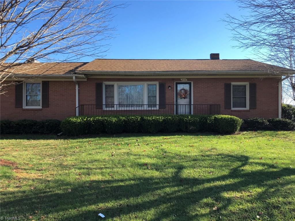 833 Red Brush Road Mount Airy, NC 27030 - Photo 5 of 47 Gallery Image 5