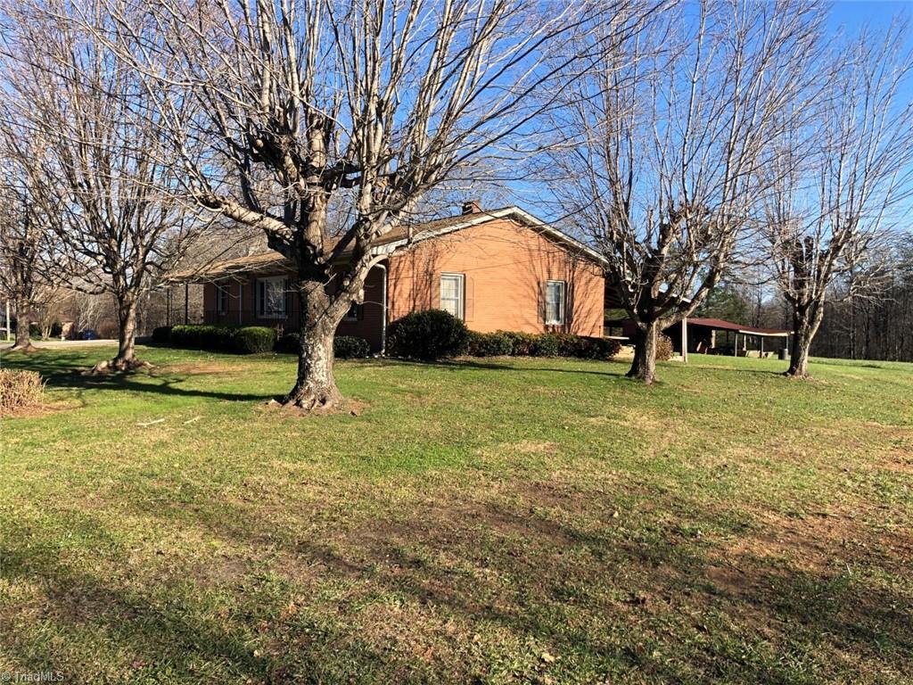 833 Red Brush Road Mount Airy, NC 27030 - Photo 10 of 47 Gallery Image 10