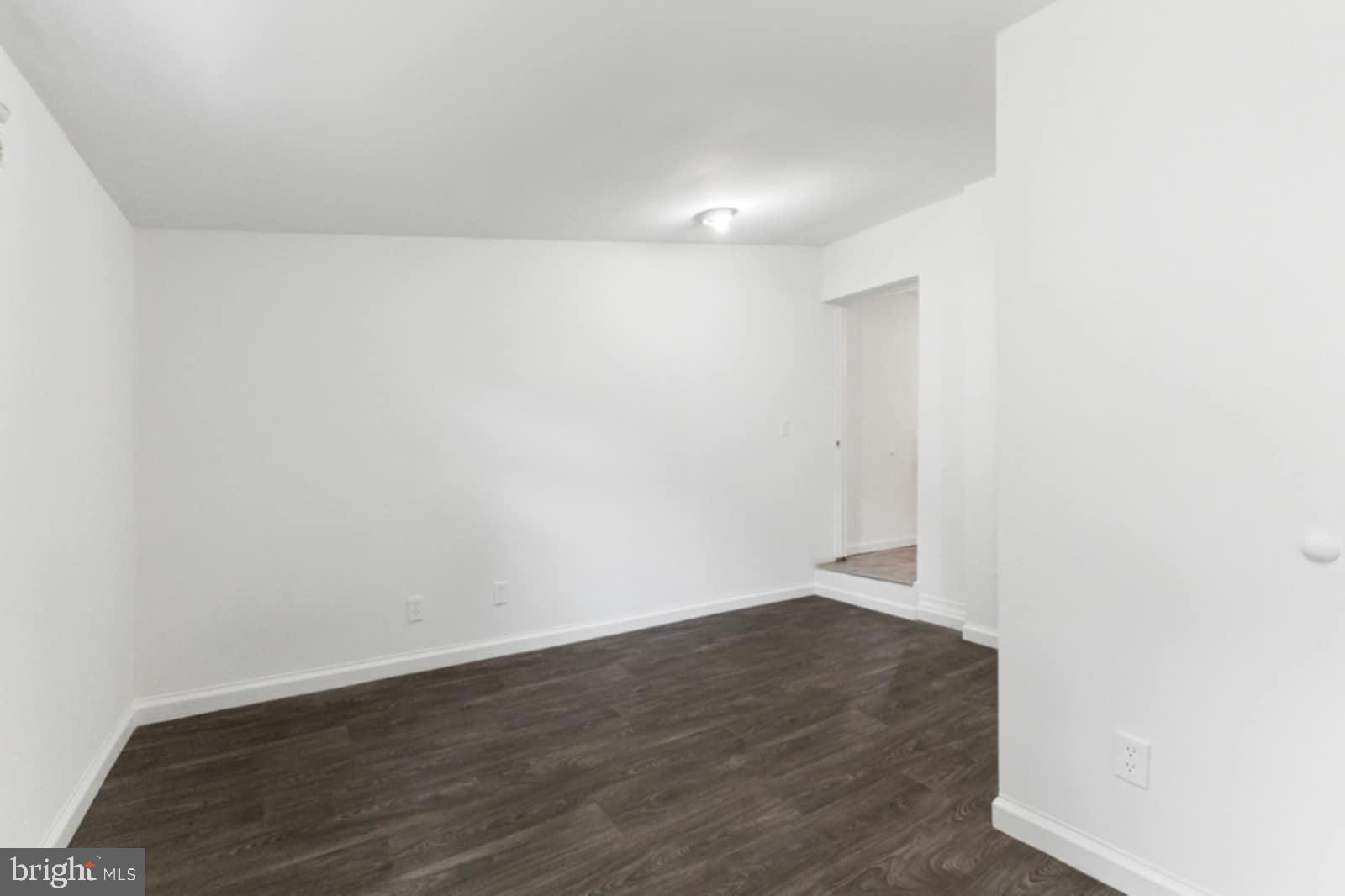 211 Broad Street Beverly, NJ 08010 - Photo 13 of 18