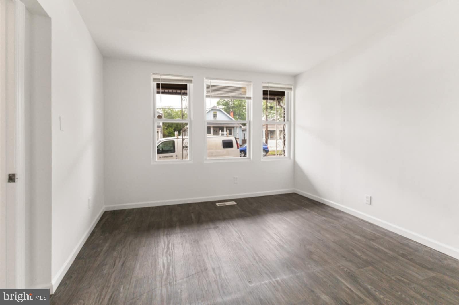 211 Broad Street Beverly, NJ 08010 - Photo 18 of 18
