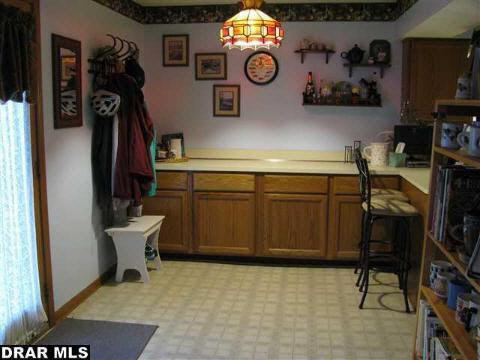 48606 Sugarbush Road New Baltimore, MI 48047 - Photo 5 of 14 20092426-4.JPG