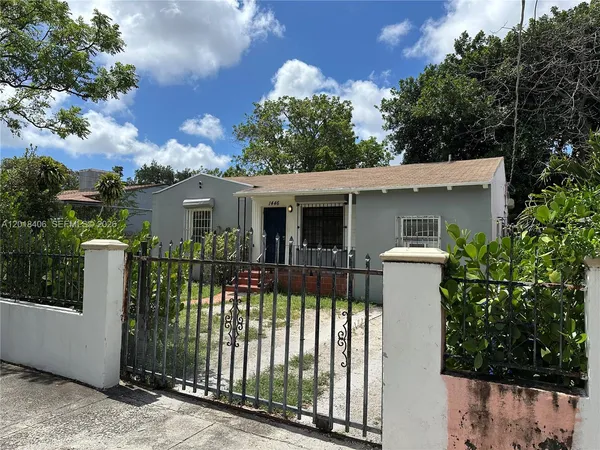 $2,600 | 1446 Northwest 27th Street, Unit 1446, Miami, FL 33142