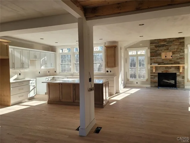 $796,200 | 3 North Hayes Road, Lysander, NY 13027