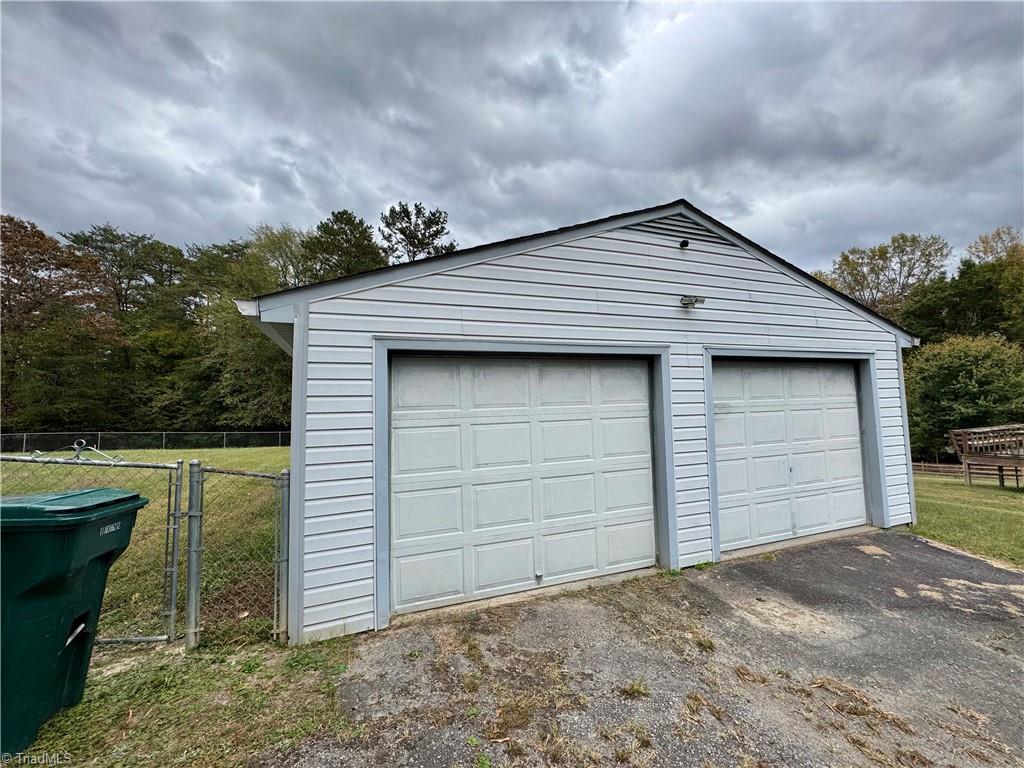 1099 Cresthaven Road Lewisville, NC 27023 - Photo 24 of 24 2 Car Garage