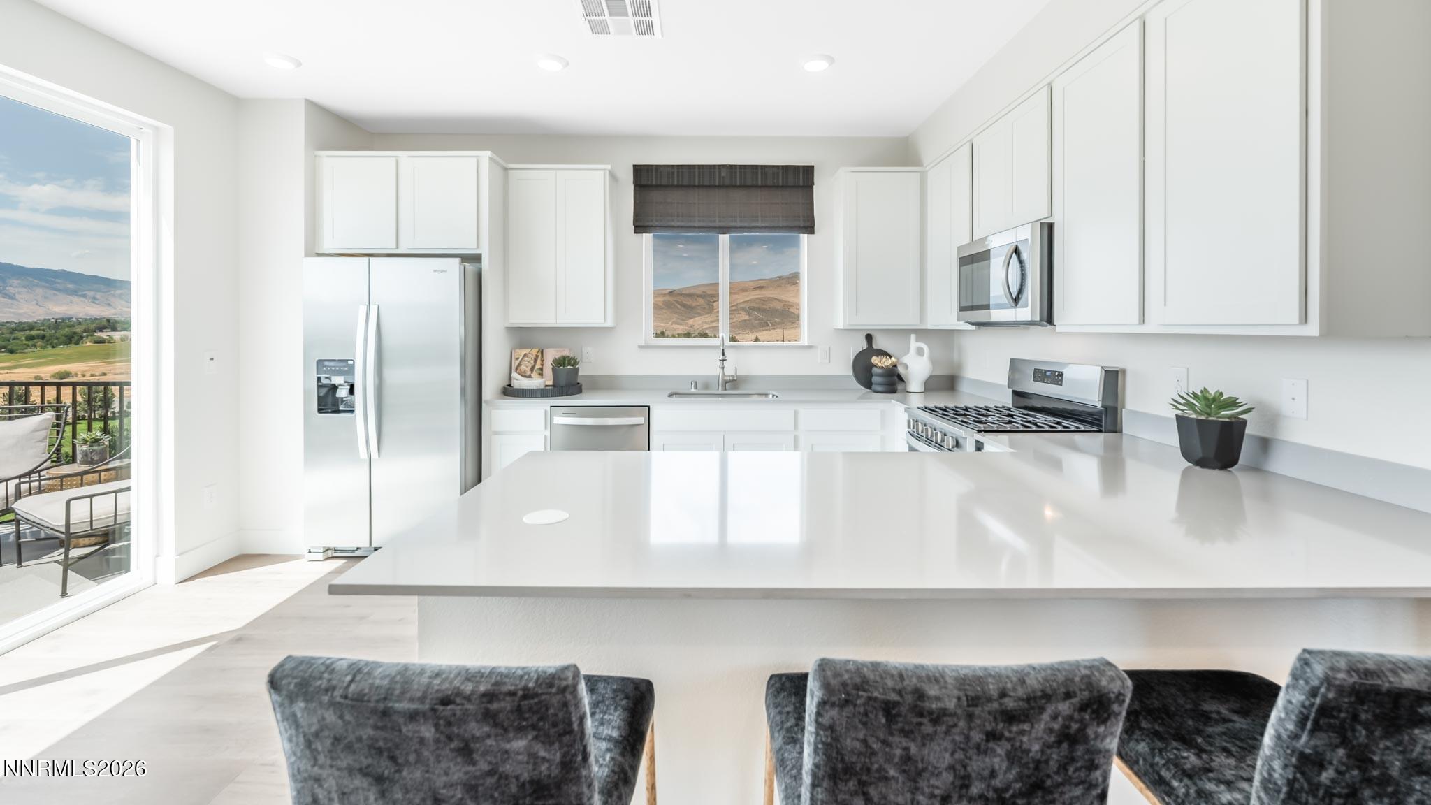 3608 George Sullivan Parkway Reno, NV 89512 - Photo 3 of 8 Kitchen
