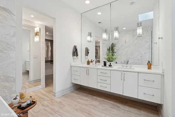 $2,300,000 | 401 North Aberdeen Street, Unit 4S, Chicago, IL 60642