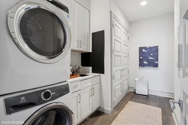 $2,300,000 | 401 North Aberdeen Street, Unit 4S, Chicago, IL 60642