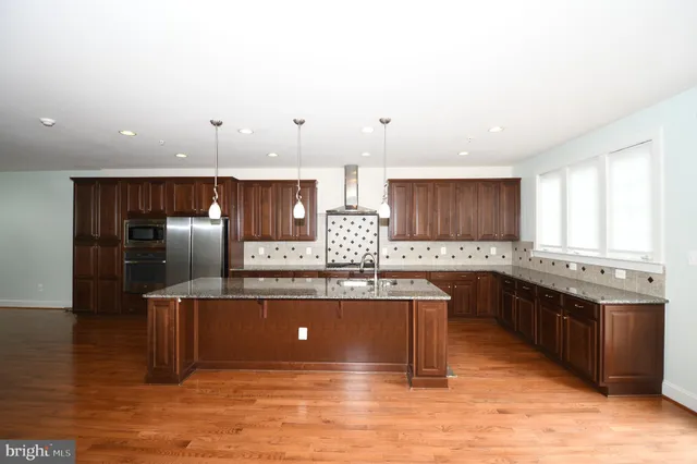 $4,000 | 14823 Wootton Manor Court, Rockville, MD 20850